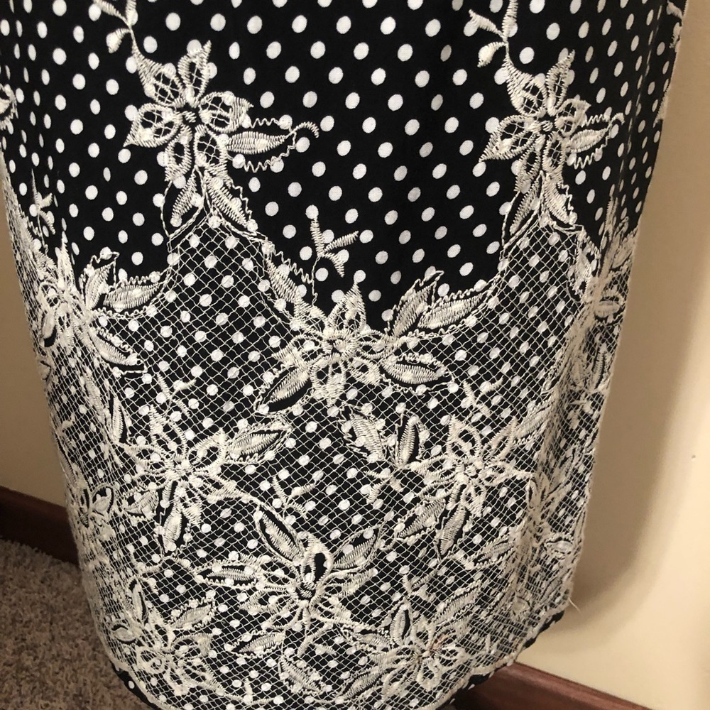 Eva Mendes Black/Cream Dress Size 0 NWOT - Picture 3 of 6